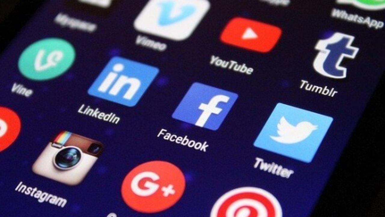 Disiplin cezası verilirken sosyal medya yazışmalarının hangi IMEI numaralı cep telefonundan yapıldığı tespit edilmeli mi?