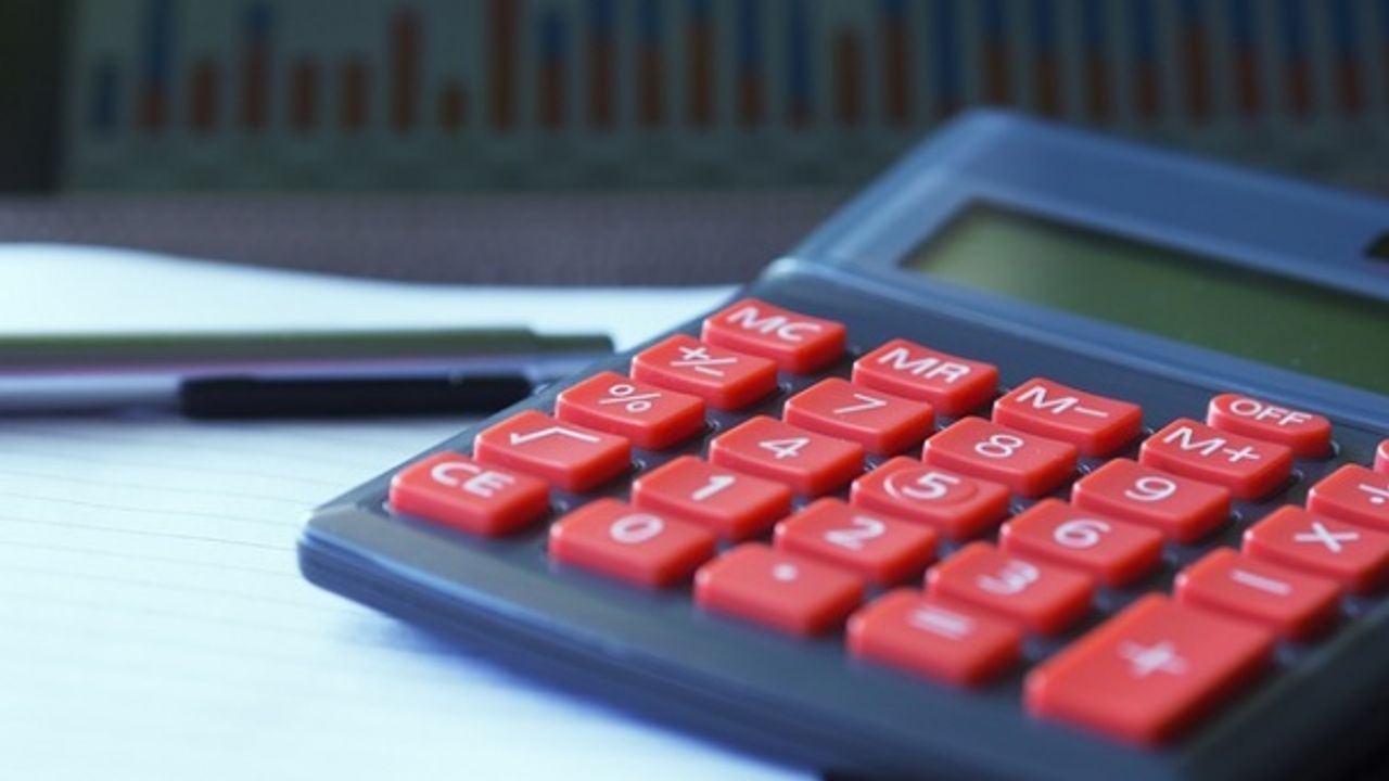 4 d işçi 4 b kadroya atanırsa ne kadar maaş alır