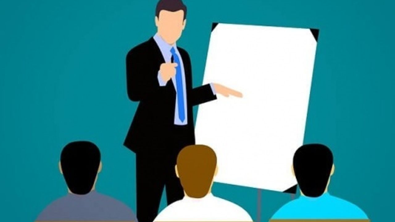 Lisansüstü öğrenim gören rehberlik öğretmenine  artırımlı ek ders ücreti ödenmesi için derse girmesi mecburi mi?