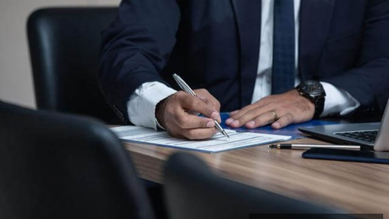 Limited şirket hisse devir sözleşmelerinin damga vergisinden istisna olduğu
