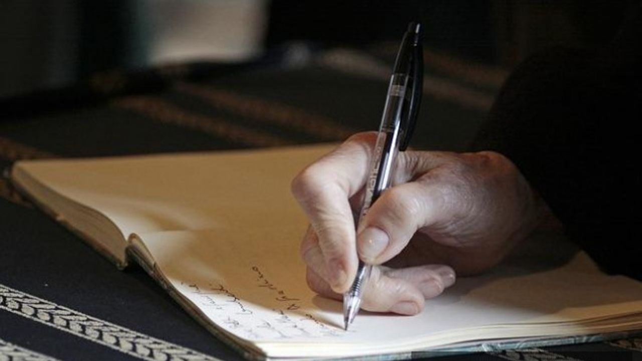 İki kere yüksek lisans yapan memura ek kademe verilir mi?