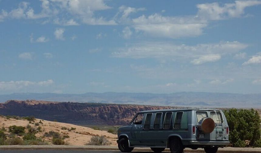 Geçici Görevde Hafta Sonları İkamet Yerine Dönüş Yapan Memurun Harcırahı