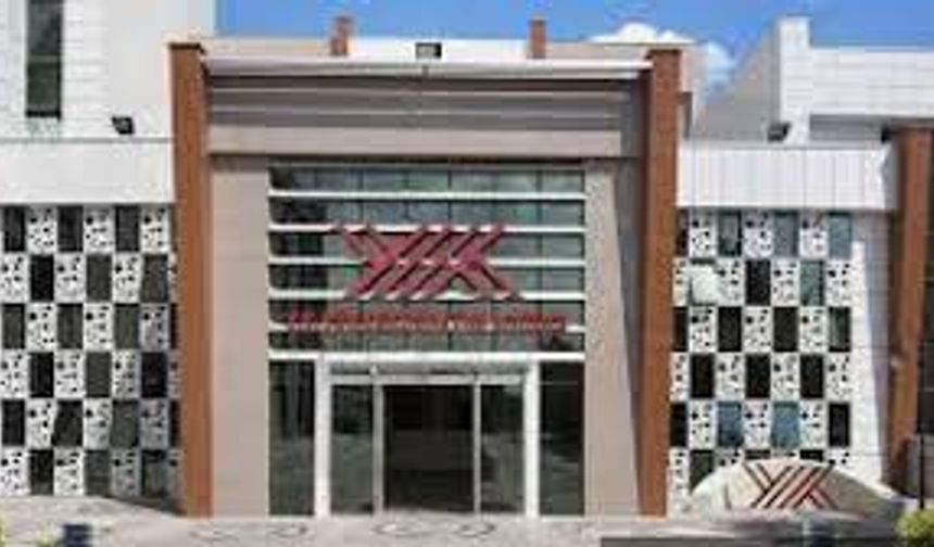 Cumhurbaşkanlığından Üniversitelere Net Uyarı: “İşçi, Memurun Amiri Olamaz”